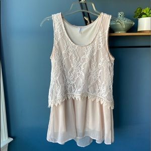 Studio Y Blush Lace Sleeveless Top- Size M in Good Condition